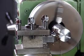 Manuel Torna: Geleneksel Metal İşlemede Deneyim ve Hassasiyet